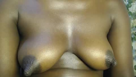Snapshot of ebony_choco2 chatting on January 13, 11:08 am ebony choco2 online show from January 13, 11:08 am