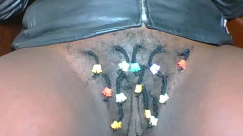 Snapshot of ebony_choco2 chatting on October 1, 6:36 pm ebony choco2 online show from October 1, 6:36 pm