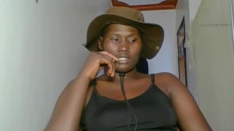Snapshot of ebony_choco2 chatting on October 11, 11:09 am ebony choco2 online show from October 11, 11:09 am