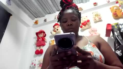 Snapshot of ebony_cristal1 chatting on July 6, 3:47 am Cristal Ebony online show from July 6, 3:47 am