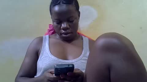 ebony_cutiee online show from May 10, 7:57 am