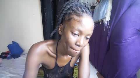 Snapshot of ebony_desire1 chatting on May 12, 7:49 am Desire online show from May 12, 7:49 am