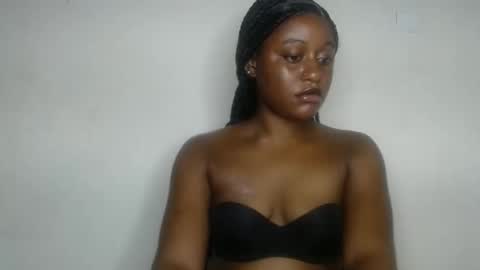 Snapshot of ebony_fatass chatting on September 25, 8:23 pm Ella online show from September 25, 8:23 pm