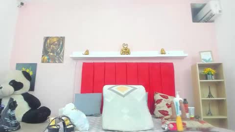 linda online show from January 8, 11:45 am