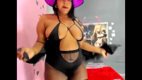 ebony_luna1 online show from October 31, 6:09 pm