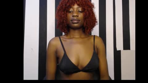Ella online show from September 28, 11:43 pm
