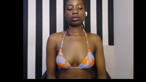 Ella online show from October 13, 1:05 am
