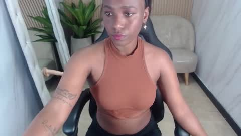 Snapshot of ebony_rose_tf chatting on September 22, 8:00 pm ebony_rose_tf online show from September 22, 8:00 pm