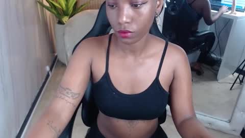 Snapshot of ebony_rose_tf chatting on October 2, 1:07 pm ebony_rose_tf online show from October 2, 1:07 pm
