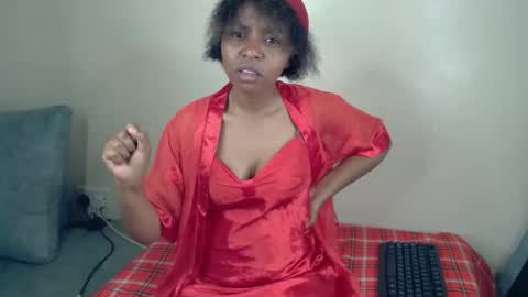 ebony_sluttt online show from September 15, 8:36 am