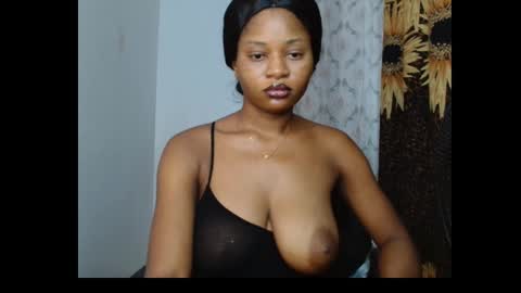 Ebony sweetgirl online show from February 15, 11:12 pm