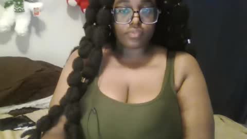 Snapshot of ebonybigtitqueen3 chatting on July 24, 10:52 pm ebonybigtitqueen3 online show from July 24, 10:52 pm