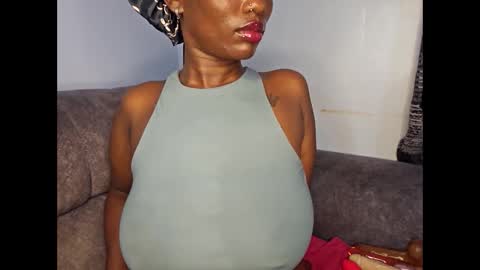 Ebony Melanie online show from October 1, 12:05 am