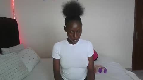 ebonychocholate254 online show from April 13, 10:32 am