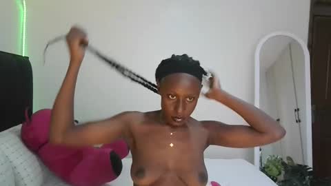 ebonychocholate254 online show from April 26, 10:35 am