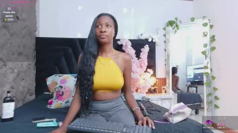ebonycoworker online show from May 25, 7:20 pm