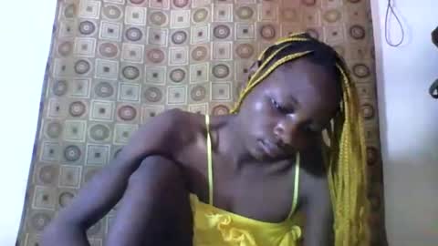 Snapshot of ebonycutegal4 chatting on February 3, 6:24 am MELLEN online show from February 3, 6:24 am