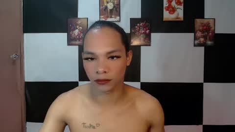 Snapshot of ebonyenchantressx chatting on December 1, 7:19 pm ebonyenchantressx online show from December 1, 7:19 pm