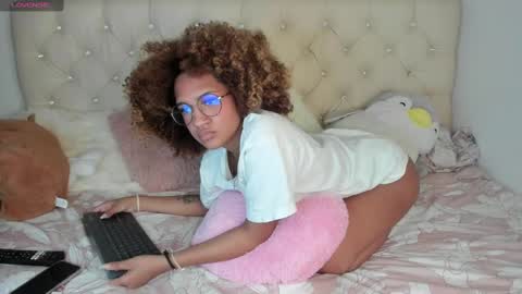 Queen Ebony online show from February 26, 8:11 pm