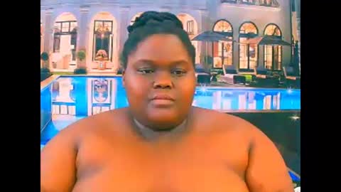 ebonyhotbuns4u2luv online show from December 20, 7:48 am