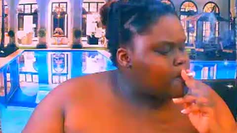 Snapshot of ebonyhotbuns4u2luv chatting on July 16, 10:54 am ebonyhotbuns4u2luv online show from July 16, 10:54 am