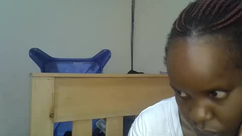 Snapshot of ebonyluxe12 chatting on April 7, 10:37 am Ebony Luxe online show from April 7, 10:37 am