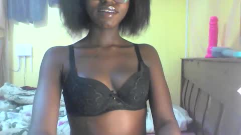 Ebonymuse2 online show from March 4, 8:59 pm