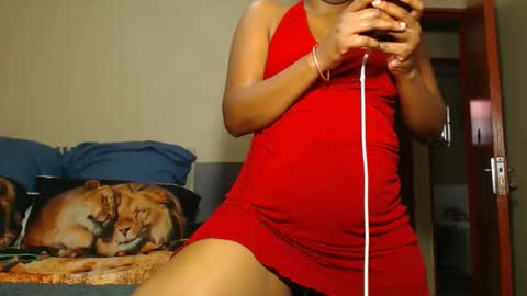 Snapshot of ebonyseductresx chatting on May 17, 2:57 pm ebonyseductresx online show from May 17, 2:57 pm