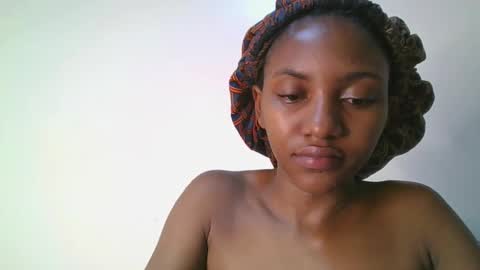 ebonyslut09 online show from March 2, 8:37 pm