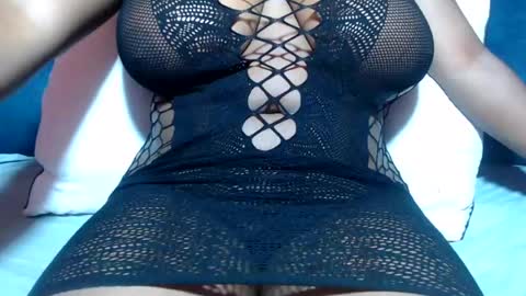 Snapshot of ebonysmiles00 chatting on July 17, 9:27 am ebonysmiles00 online show from July 17, 9:27 am