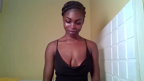 ebonytanqueen online show from March 15, 8:48 pm