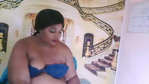 CoCo online show from November 12, 6:41 pm