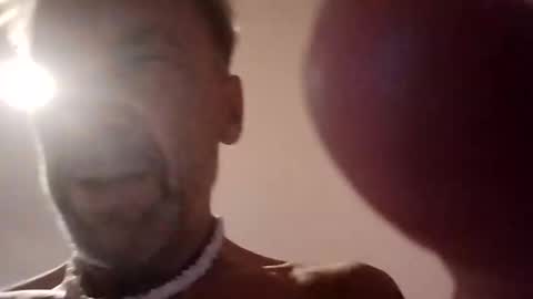 Snapshot of eboy4sale chatting on December 23, 12:19 pm eboy4sale online show from December 23, 12:19 pm