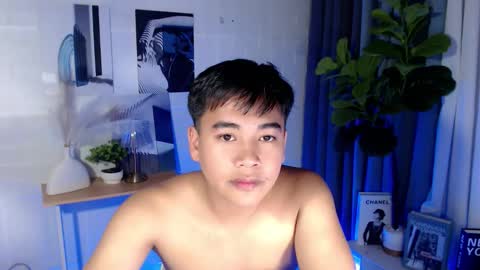 Snapshot of echo_fever chatting on March 29, 11:43 am echo_fever online show from March 29, 11:43 am