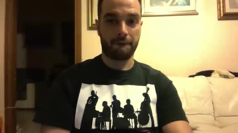 Snapshot of ector_prize chatting on October 11, 11:14 pm ET87 online show from October 11, 11:14 pm