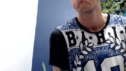 Snapshot of ed_big_cock chatting on September 15, 9:59 pm Edd Gallego online show from September 15, 9:59 pm