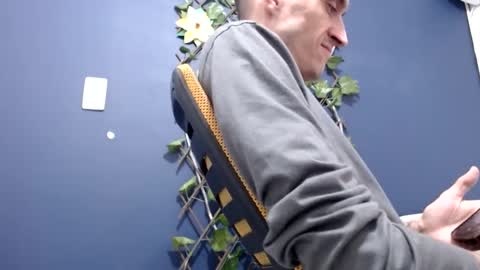 Snapshot of ed_big_cock chatting on September 21, 6:31 pm Edd Gallego online show from September 21, 6:31 pm