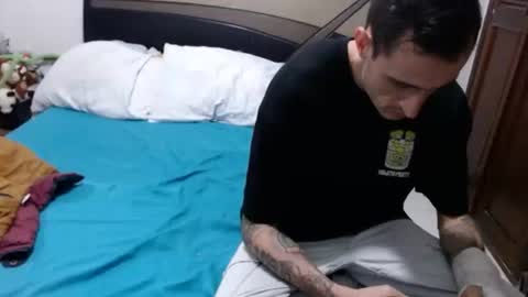 Snapshot of ed_big_cock chatting on March 2, 9:54 pm Edd Gallego online show from March 2, 9:54 pm