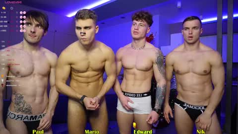 Snapshot of ed_hooligan chatting on December 26, 5:19 pm ed_hooligan online show from December 26, 5:19 pm