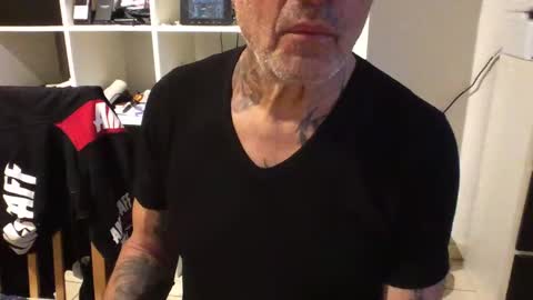 eddelmar online show from February 8, 4:47 pm