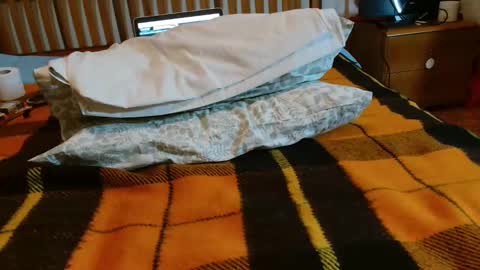 eddy_1968 online show from December 31, 3:20 pm