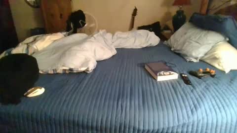 Snapshot of edeaann chatting on December 14, 2:23 am Edeaan online show from December 14, 2:23 am