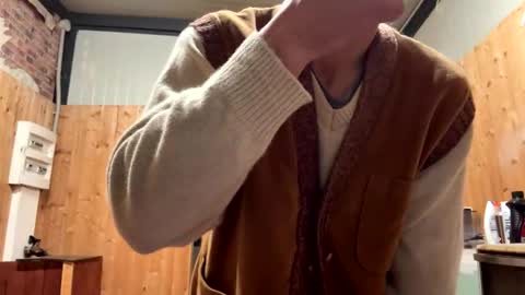 Snapshot of edentsfby chatting on December 20, 2:07 am edentsfby online show from December 20, 2:07 am