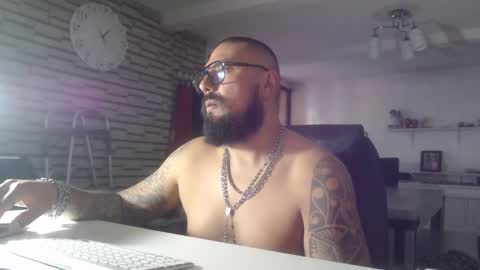 edgarram83 online show from November 7, 11:05 pm