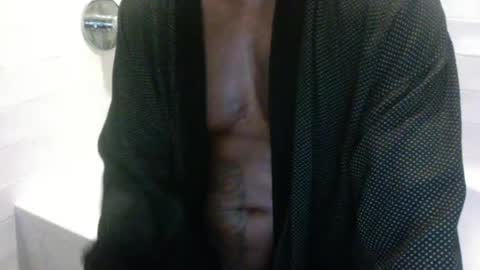 Snapshot of edgingdaddy chatting on July 21, 12:18 pm Dad online show from July 21, 12:18 pm