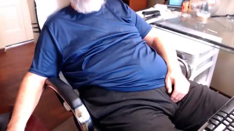 Snapshot of edginginedmonton chatting on November 1, 7:05 pm edginginedmonton online show from November 1, 7:05 pm