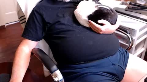 Snapshot of edginginedmonton chatting on November 18, 7:51 pm edginginedmonton online show from November 18, 7:51 pm