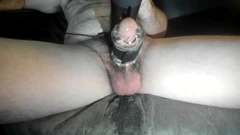 Snapshot of edginglongforyou chatting on December 8, 1:14 pm Edging For You online show from December 8, 1:14 pm