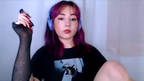 Snapshot of ediefris chatting on May 9, 8:03 pm fickle demon made of clumps of matter online show from May 9, 8:03 pm