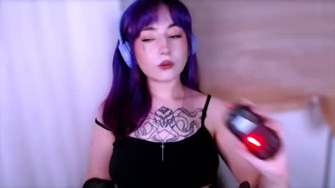 Snapshot of ediefris chatting on August 6, 10:44 pm fickle demon made of clumps of matter online show from August 6, 10:44 pm